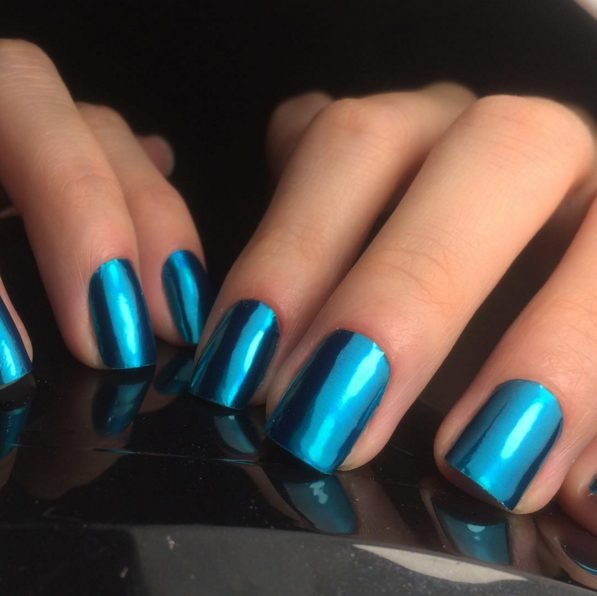 Instagram @minxrussia uñas y Maquillaje